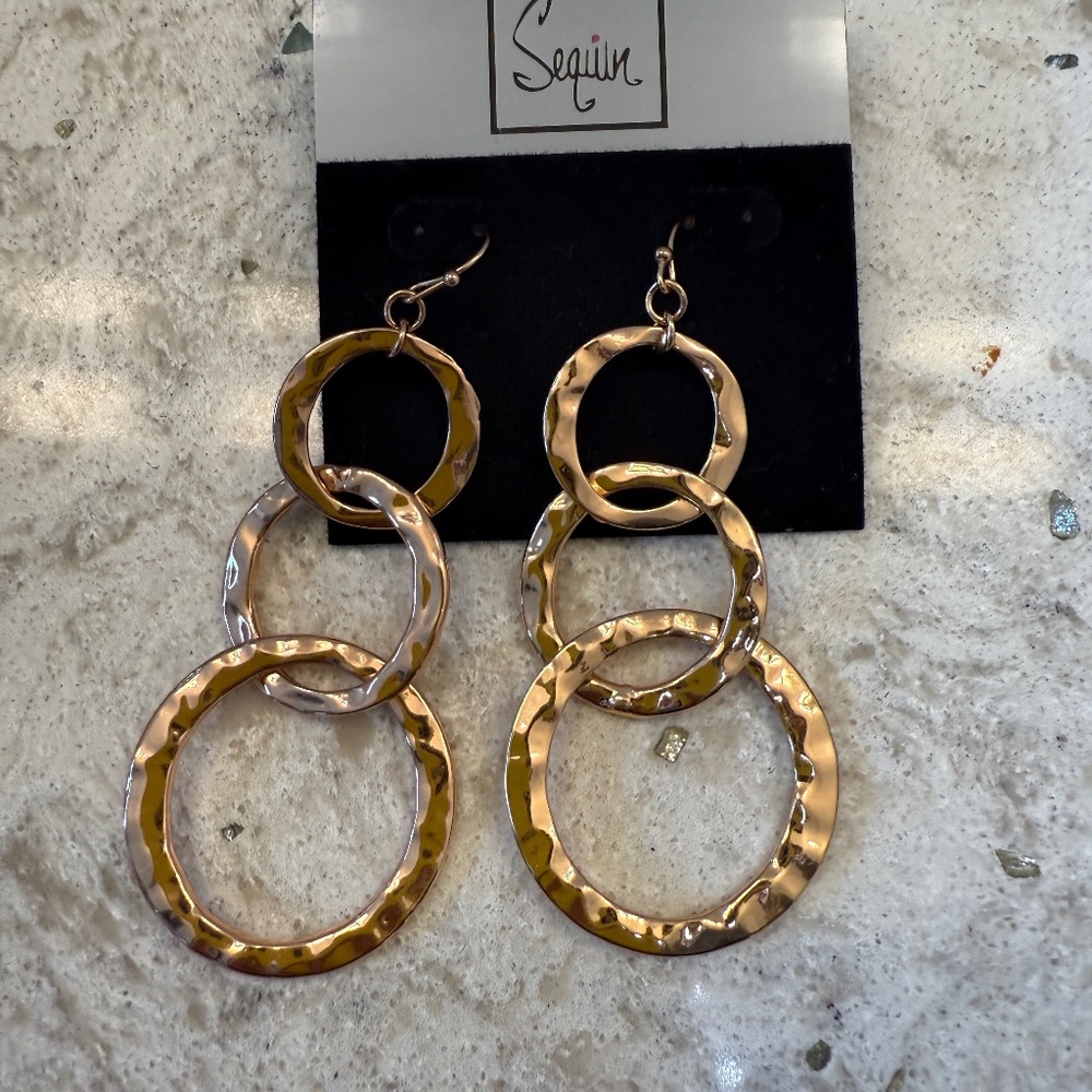 Norstrom Sequin‎ Drop interlink round earrings